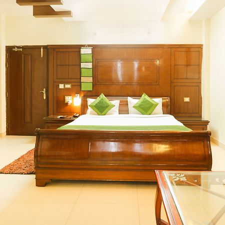 Treebo Shanta Inn Lucknow Exterior photo
