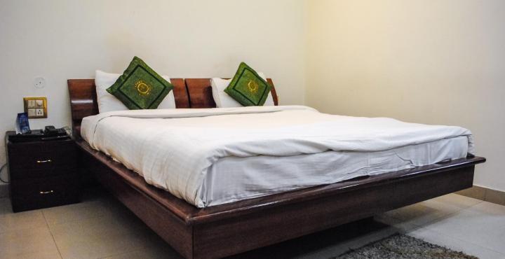 Treebo Shanta Inn Lucknow Exterior photo