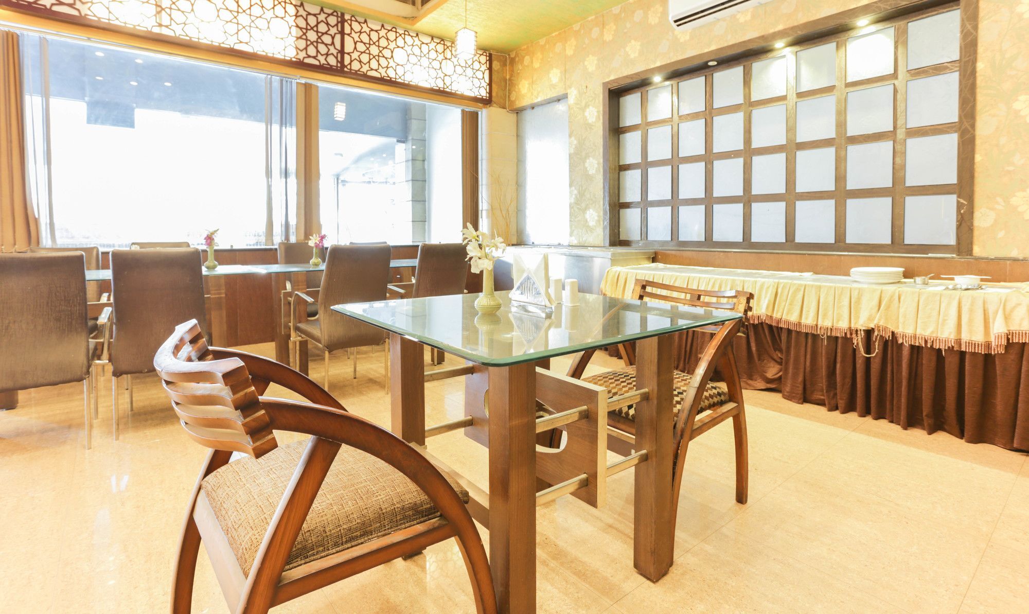 Treebo Shanta Inn Lucknow Exterior photo